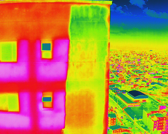 Inspeção termográfica de fachada com drone térmico - AMAG Perícia