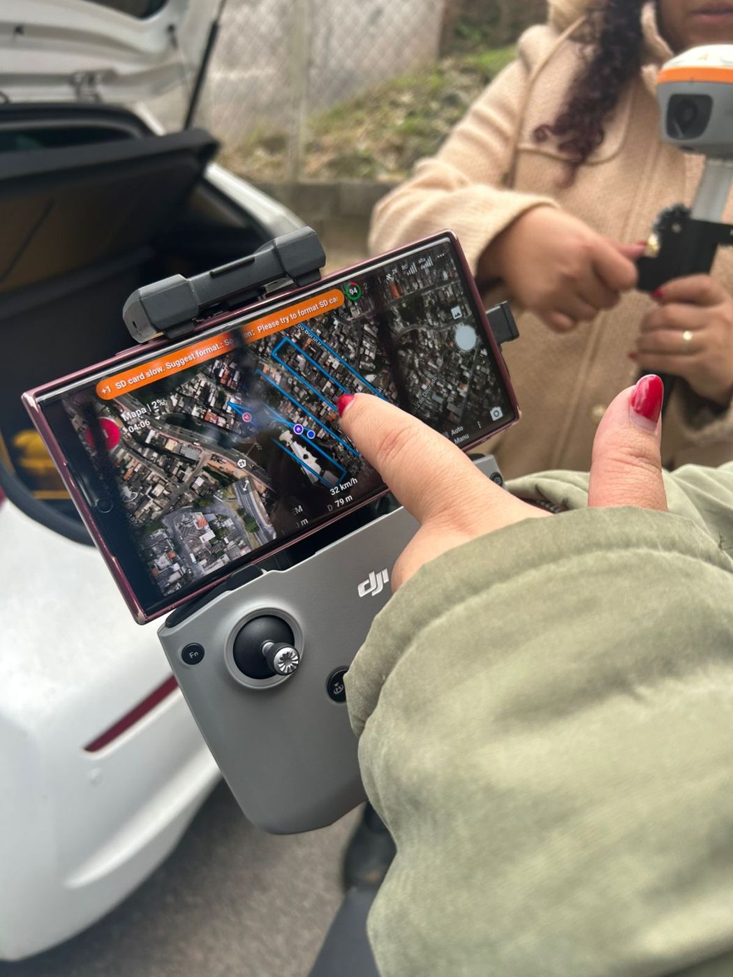 Planejamento de voo de drone para aerolevantamento e mapeamento de terreno